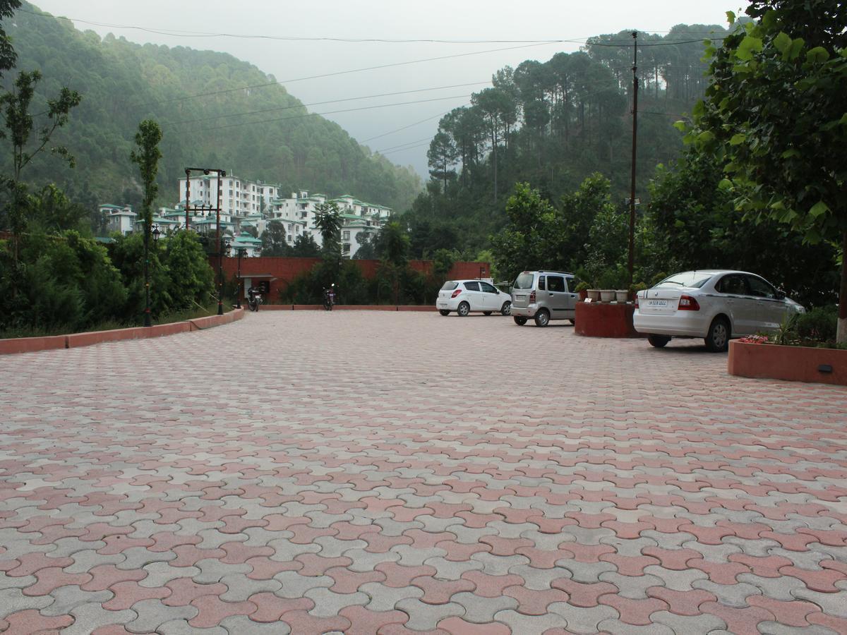 Oyo 2531 Hotel Una Comfort Misty Oak Nainital Zewnętrze zdjęcie
